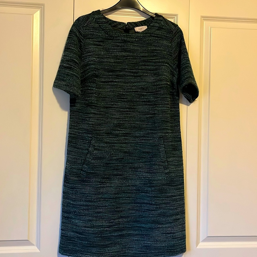 Loft brand short sleeve shift dress, sz M pockets